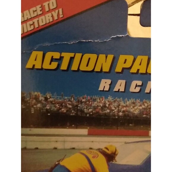 Vtg Hot Wheels Racing Action Pack New T-BIRD Stocker Buick Stocker W/Pit Crew - Picture 3 of 3